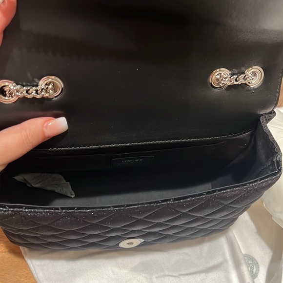 •New Versace bag - Picture 7 of 8